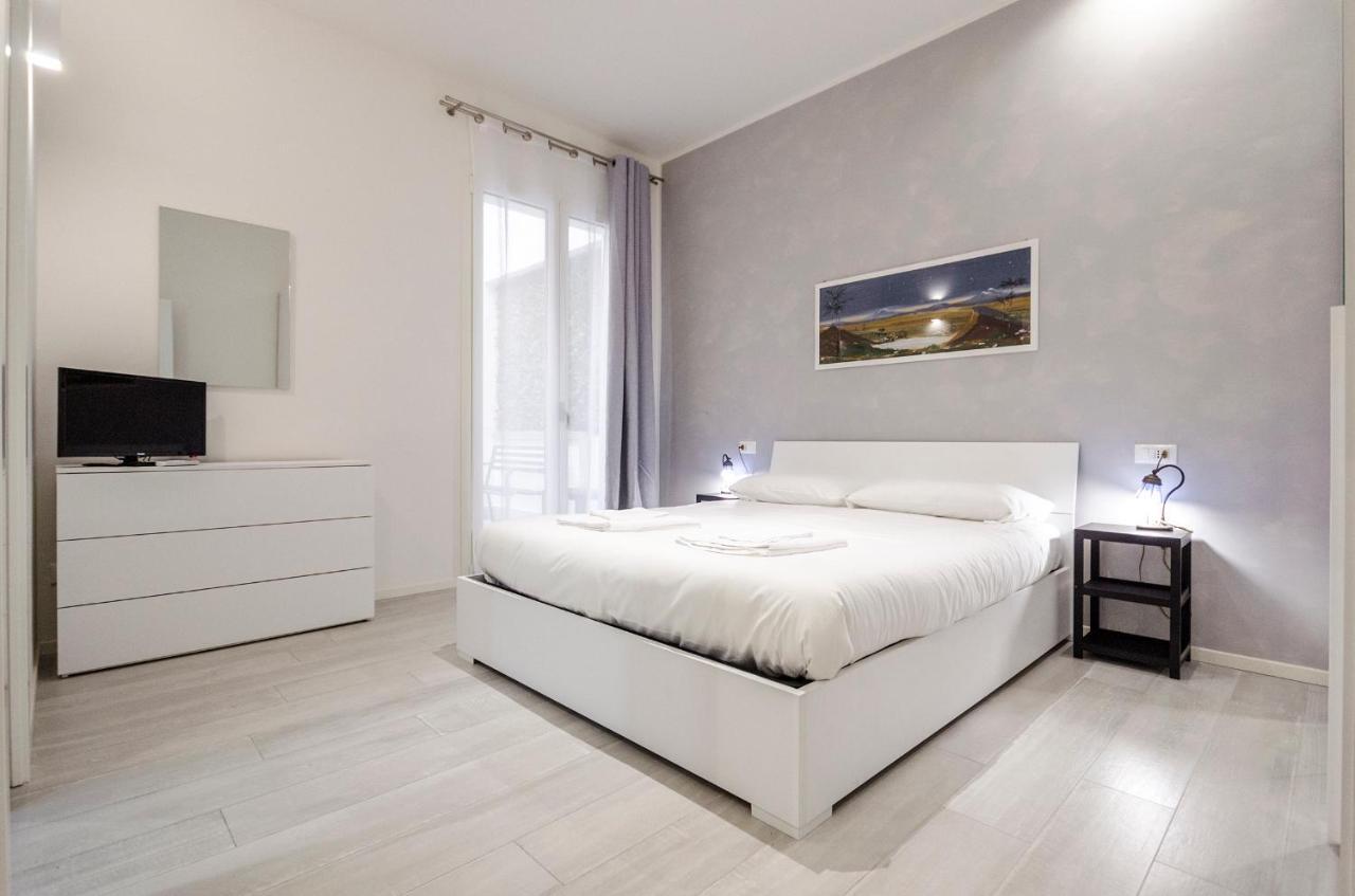 Dimora Santo Stefano: Ampia, Con Giardino Privato Apartment Bologna Exterior photo
