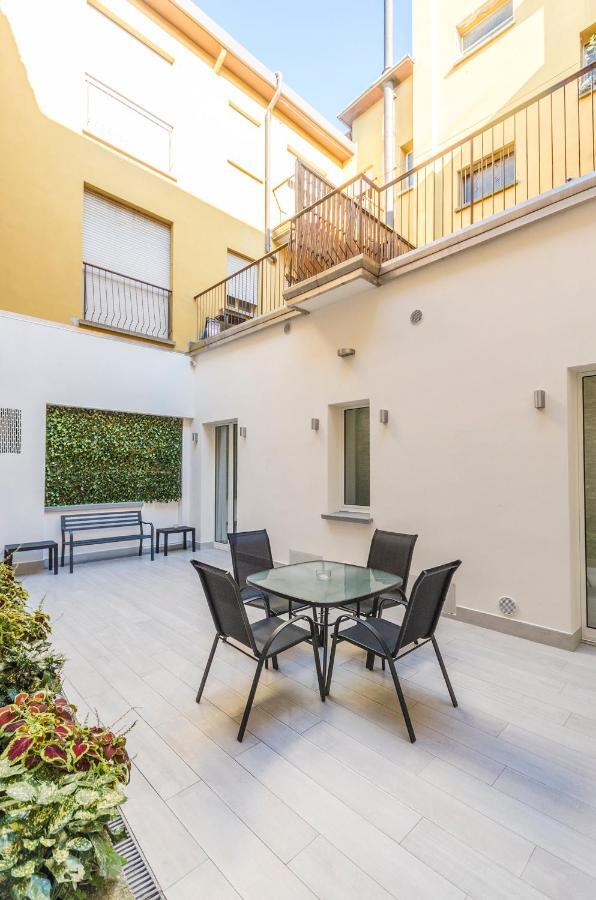 Dimora Santo Stefano: Ampia, Con Giardino Privato Apartment Bologna Exterior photo